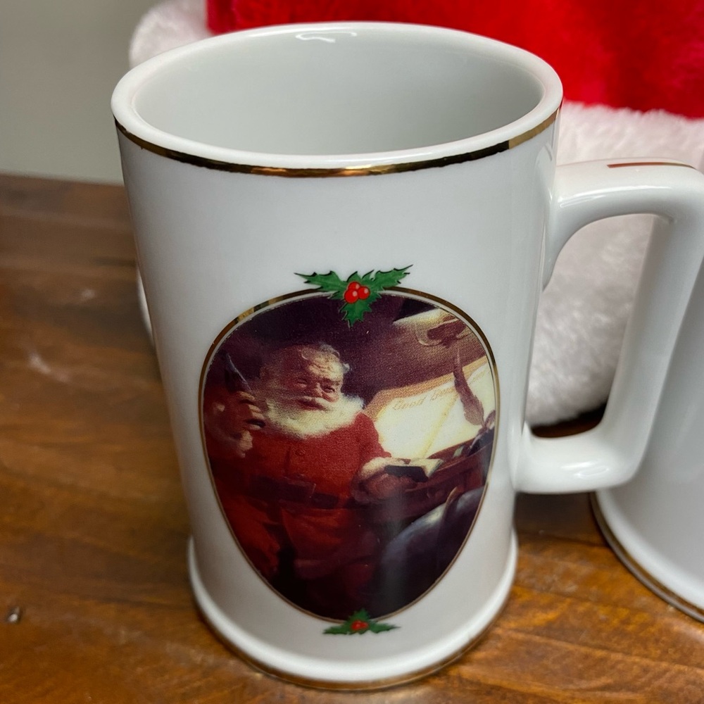 Coca-Cola Santa Mug Set of 2, Vintage - Picture 2 of 10